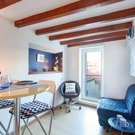 Mouraria 3 - Historic Duplex * Lissabon