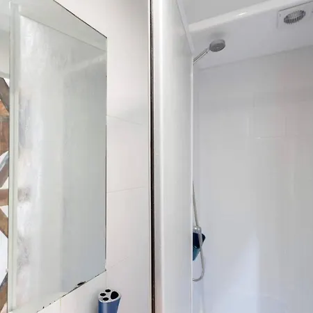 Mouraria 3 - Historic Duplex * ליסבון